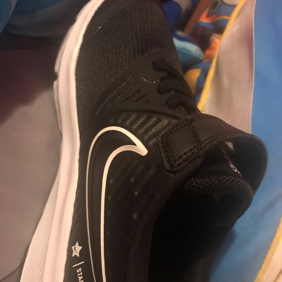 Boys new Nike sneakers 13.5 - Picture 2 of 2